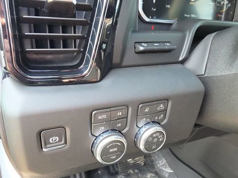 New 2026 GMC Sierra 2500 AT4 w/ Technology Package image 12