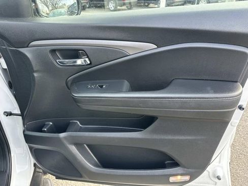 Used 2023 Honda Ridgeline RTL-E image 8