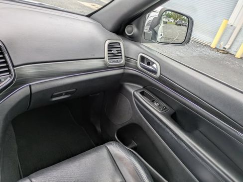 Certified 2021 Jeep Grand Cherokee Limited w/ Luxury Group II RWD image 14