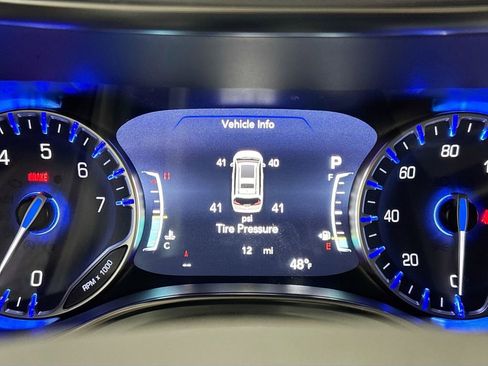 New 2026 Chrysler Pacifica Limited image 14