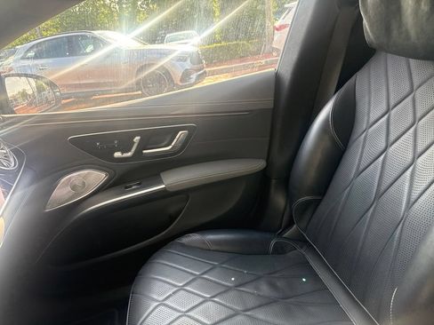 Used 2023 Mercedes-Benz EQS 580 4MATIC Sedan image 6