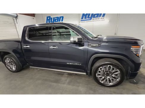 Used 2023 GMC Sierra 1500 Denali Ultimate image 2