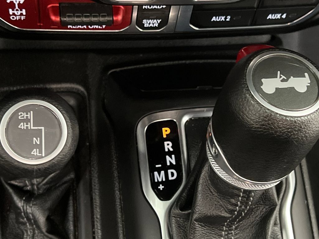 Used 2024 Jeep Wrangler Unlimited Rubicon AWD/4WD image 54