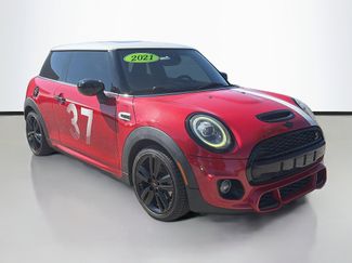 Used 2021 MINI Cooper S w/ 6.5" Touchscreen Package video 1