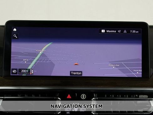 Used 2023 BMW X4 xDrive30i w/ Convenience Package image 3