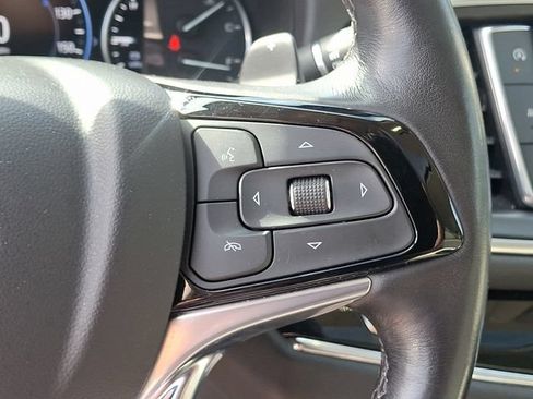 Used 2023 Buick Enclave Avenir w/ Avenir Technology Package AWD/4WD image 24