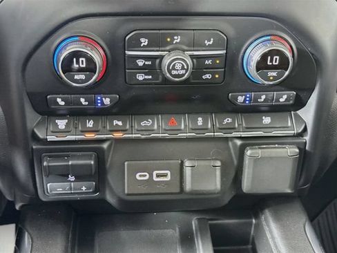 Used 2020 Chevrolet Silverado 2500 LTZ w/ LTZ Premium Package AWD/4WD image 16