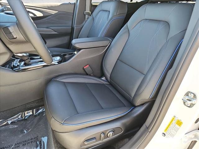 New 2026 Buick Envista Sport Touring w/ Convenience I Package FWD image 4