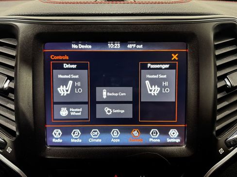 Used 2022 Jeep Cherokee Trailhawk w/ Comfort/Convenience Group AWD/4WD image 26