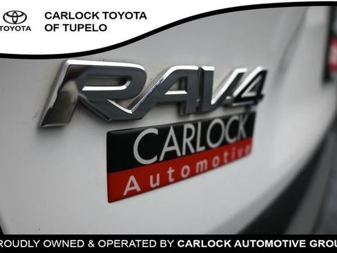 Used 2025 Toyota RAV4 XLE w/ Convenience Package FWD image 13