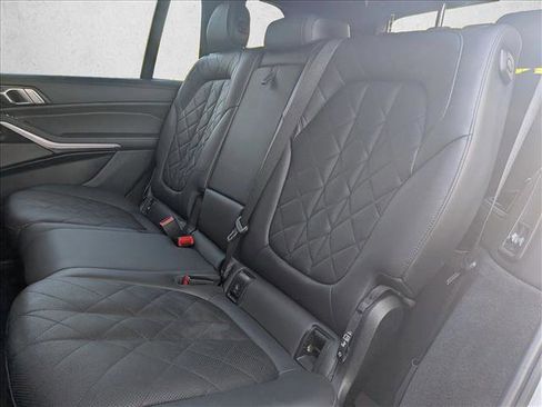 Used 2023 BMW X7 xDrive40i w/ M Sport Package image 19