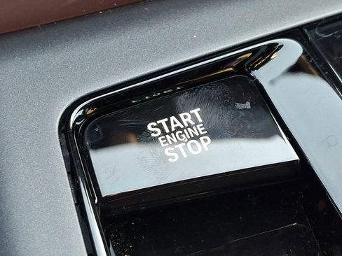 Used 2025 BMW X3 xDrive30i w/ Premium Package image 25