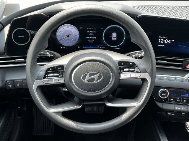 Certified 2024 Hyundai Elantra SEL FWD image 13