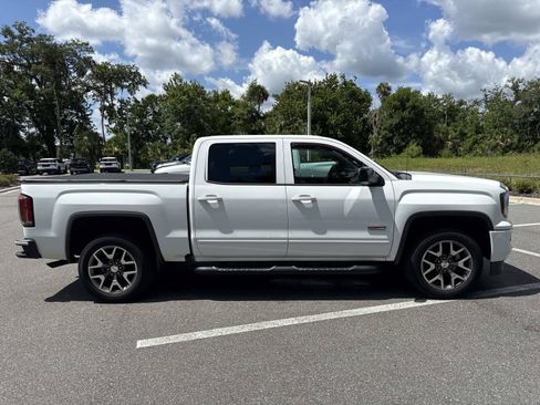 Used 2017 GMC Sierra 1500 SLT AWD/4WD image 2