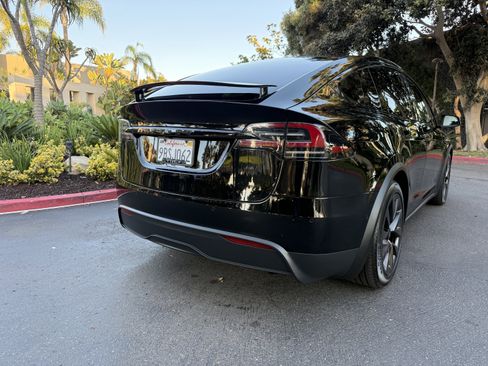 Used 2022 Tesla Model X image 6