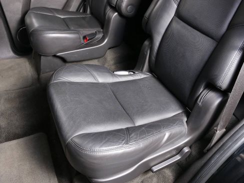 Used 2007 Cadillac Escalade AWD w/ Information Package image 56