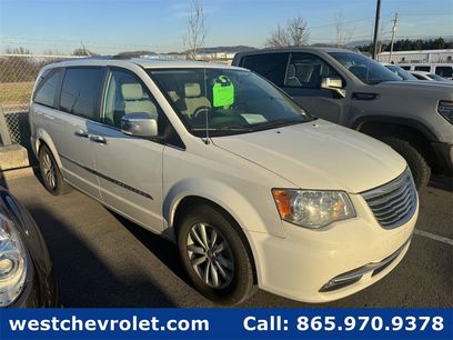 Used 2016 Chrysler Town & Country Limited Platinum w/ Trailer Tow Group