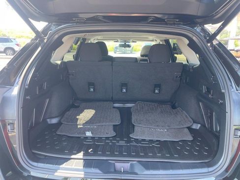 Used 2023 Subaru Outback Premium AWD/4WD image 13