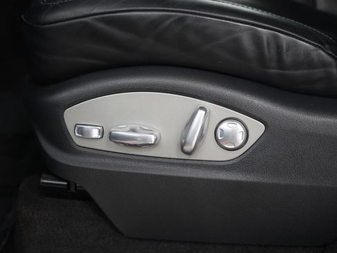 Used 2017 Porsche Cayenne Platinum Edition image 29