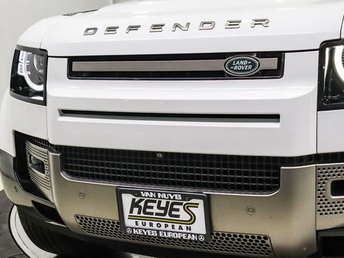 Used 2024 Land Rover Defender 110 X-Dynamic SE AWD/4WD image 8