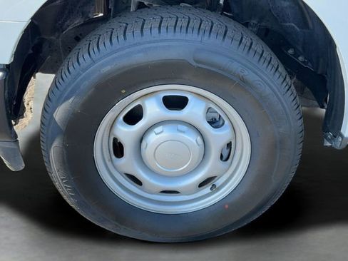 Used 2021 Ford F150 XL w/ Trailer Tow Package image 9