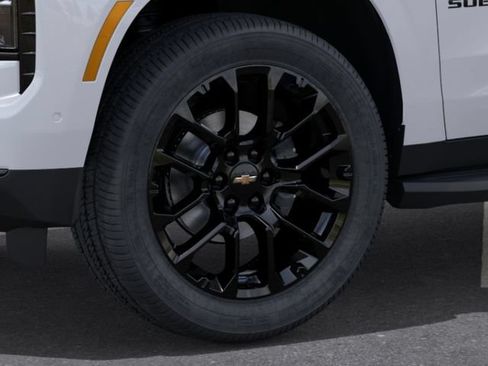 New 2026 Chevrolet Suburban RST w/ Comfort Package AWD/4WD image 9