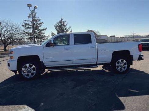 Used 2018 Chevrolet Silverado 2500 LTZ image 5