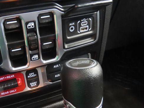 Used 2021 Jeep Wrangler Unlimited Rubicon AWD/4WD image 47