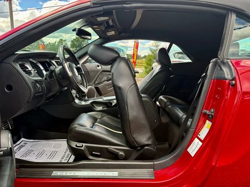 Used 2012 Ford Mustang GT Premium image 22