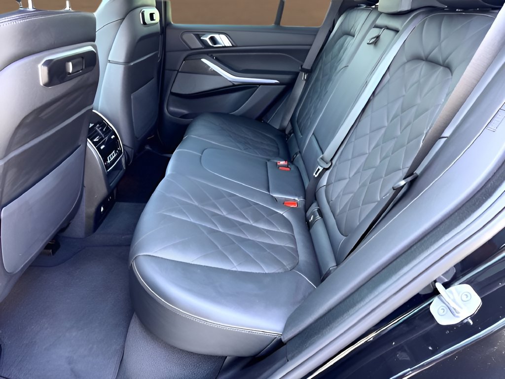 Used 2026 BMW X5 M60i AWD/4WD image 19