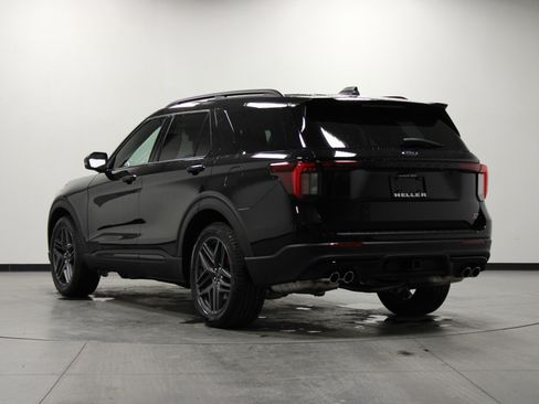 New 2026 Ford Explorer ST w/ Sun And Sound Package image 6