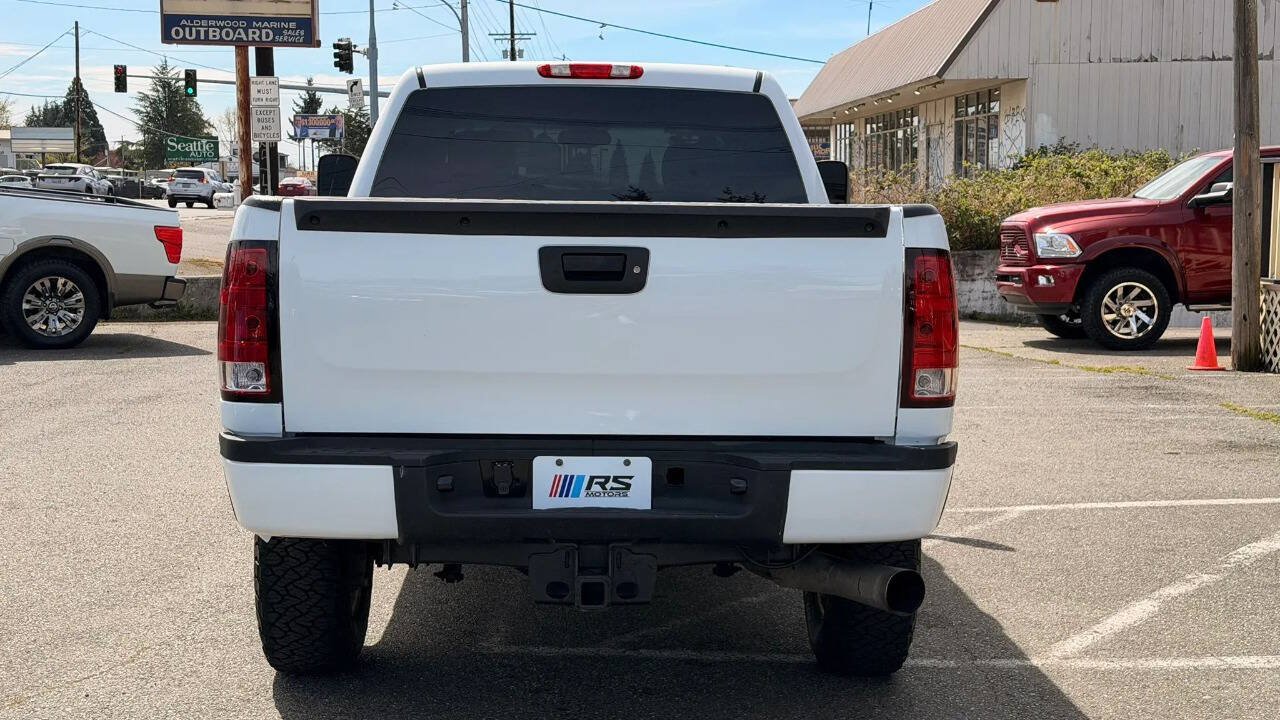 Used 2011 GMC Sierra 2500 SLE AWD/4WD image 4