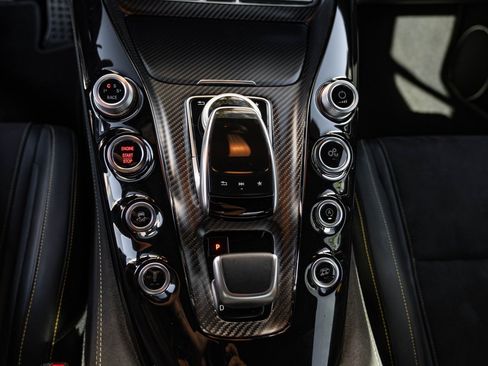 Used 2018 Mercedes-Benz AMG GT R image 38