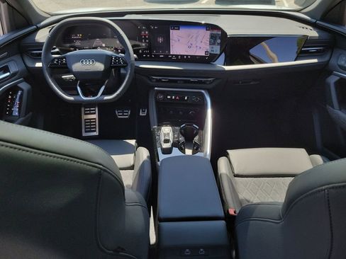 New 2025 Audi SQ5 Premium Plus image 22