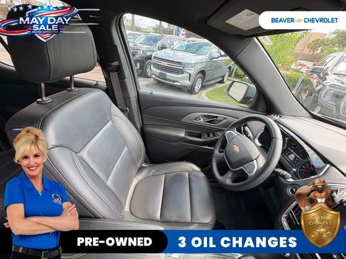 Used 2023 Chevrolet Traverse LT w/ LPO, Floor Liner Package FWD image 28