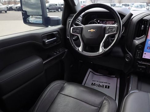 Used 2020 Chevrolet Silverado 3500 LTZ w/ LTZ Premium Package image 19