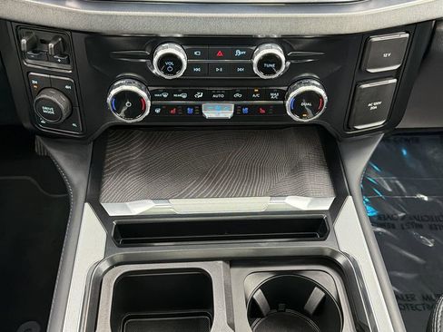 Used 2025 Ford F250 Platinum image 25