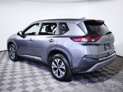 Used 2023 Nissan Rogue SV image 6