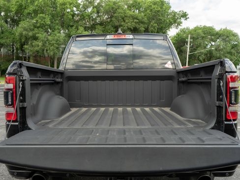 Used 2023 RAM 1500 Laramie AWD/4WD image 9
