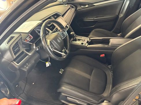 Used 2021 Honda Civic Sport image 4