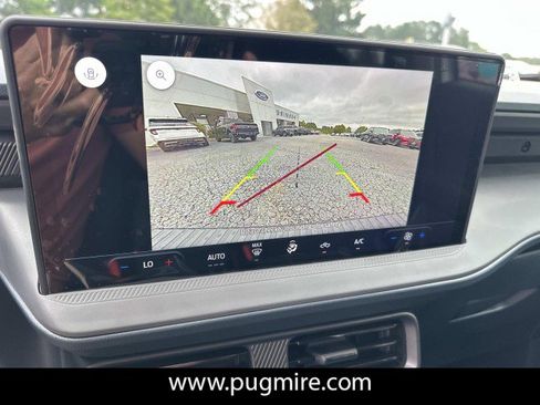 New 2025 Ford Maverick XL image 28