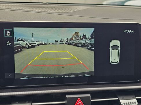 New 2026 Kia Sportage EX w/ EX Panorama Roof Package image 15