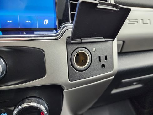 Used 2022 Ford F250 Lariat w/ Lariat Ultimate Package image 57