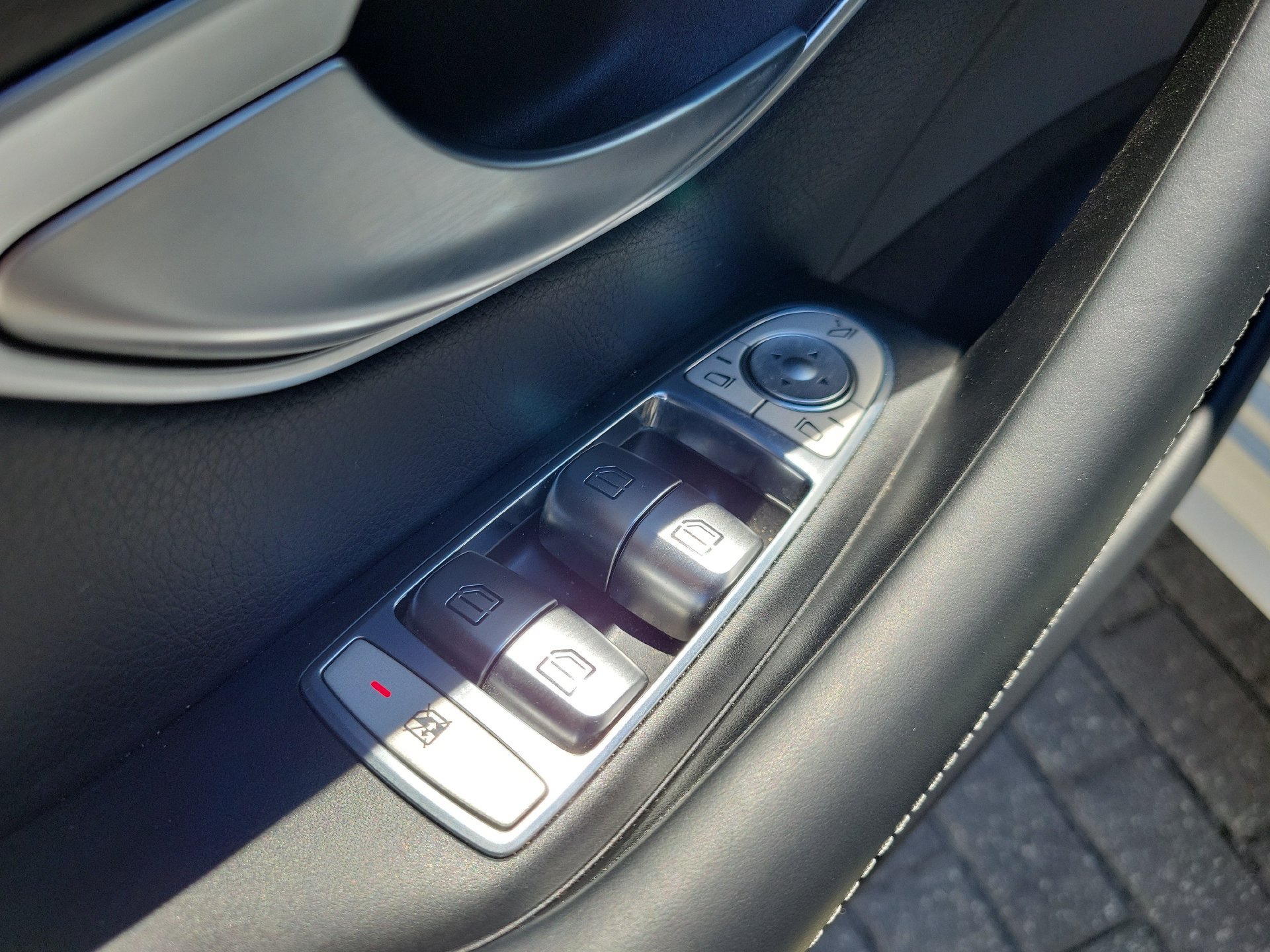 Used 2022 Mercedes-Benz AMG GT 43 image 25