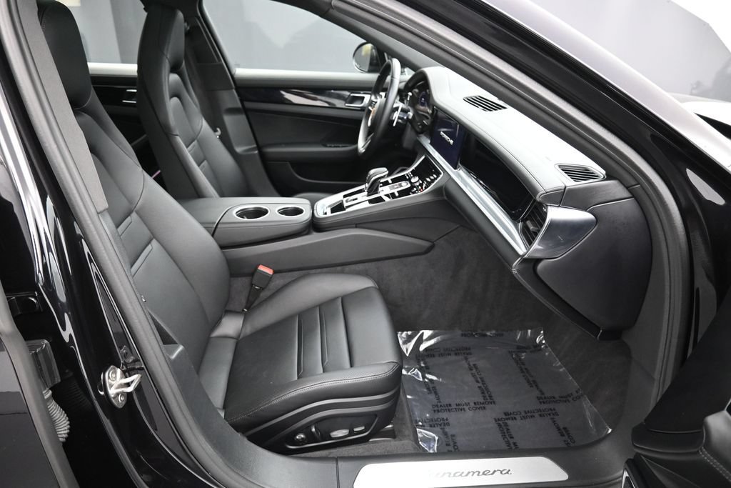 Certified 2023 Porsche Panamera RWD image 28