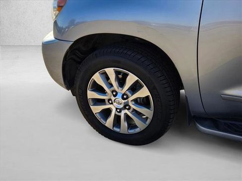 Used 2012 Toyota Sequoia Limited image 19