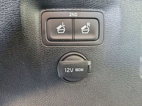 Used 2022 Kia Telluride EX image 8