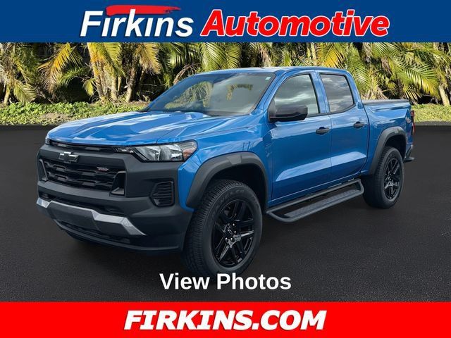 Used 2023 Chevrolet Colorado Trail Boss w/ Advanced Trailering Package AWD/4WD image 1