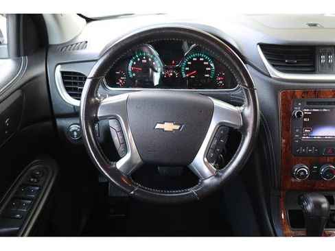 Used 2014 Chevrolet Traverse LT FWD image 7