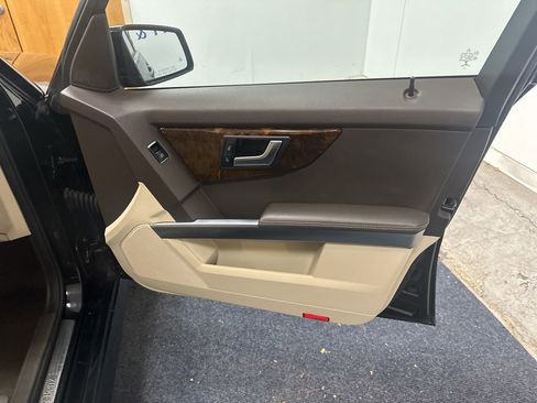 Used 2015 Mercedes-Benz GLK 350 4MATIC image 14